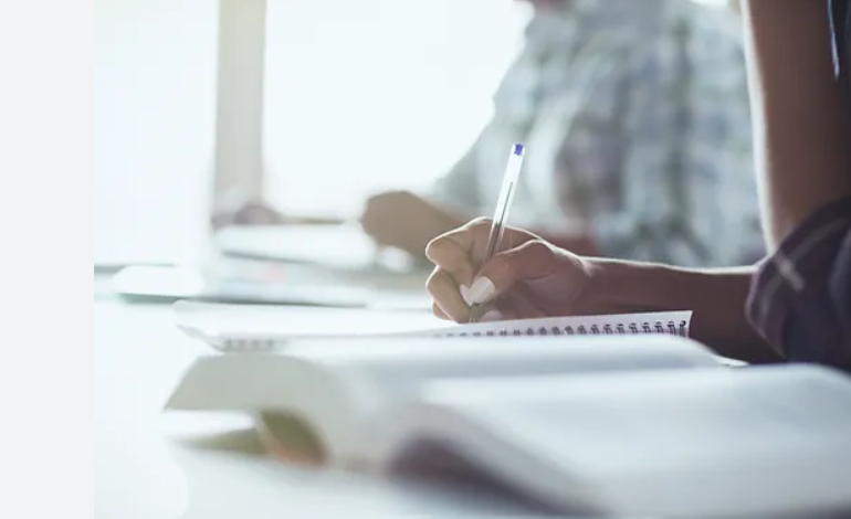 Discover Singapore’s Most Effective Economics Tutors Today